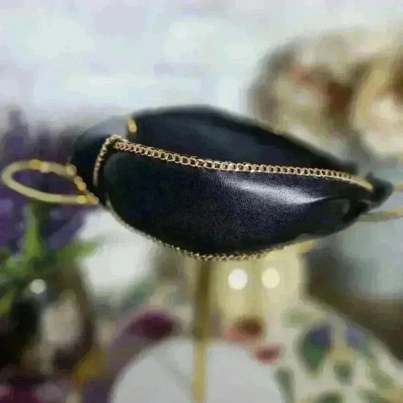 Vegan Leather like headband - Picture 4 of 4